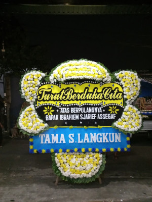 Papan Bunga Duka di Gunungbahagia